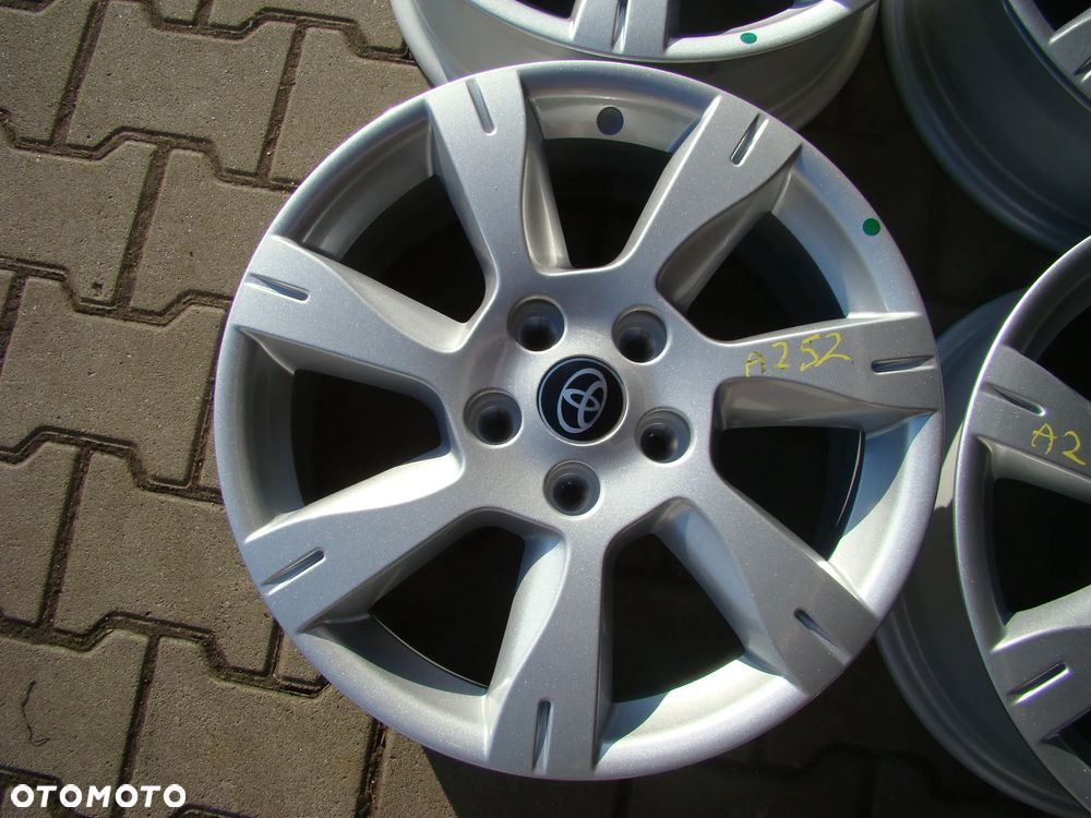 a252 5x114,3 Toyota Yaris Cross C-HR Auris Corolla Camry 7Jx17 - 4
