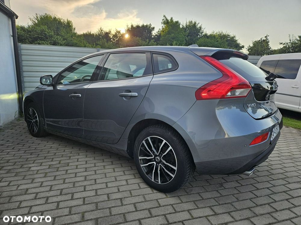 Volvo V40 D2 Drive-E SCR Dynamic Edition - 2