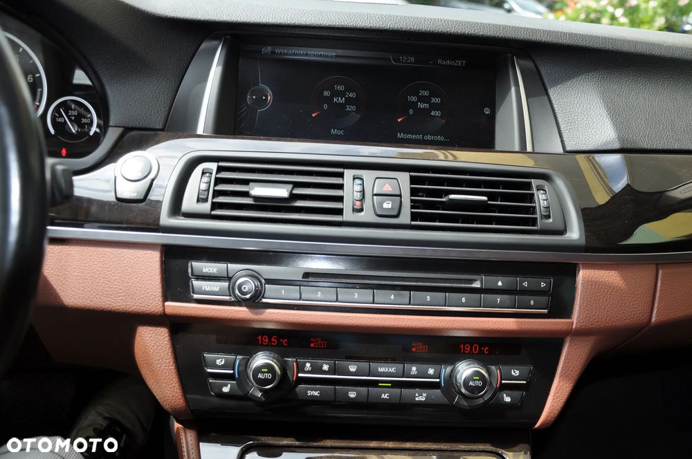 BMW Seria 5 535i xDrive - 30