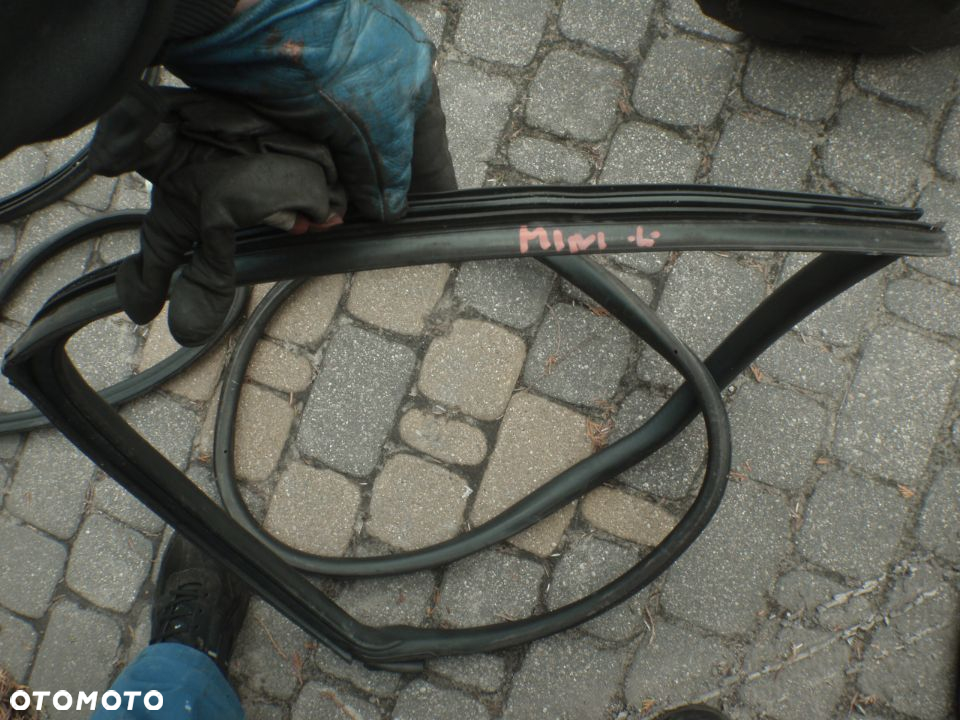 listwa nakładka uszczelka progowa drzwi mini cooper  r50 r51 r52 r53 - 7