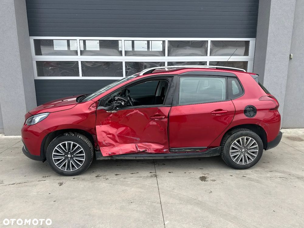 Peugeot 2008 1.2 Pure Tech Active - 9