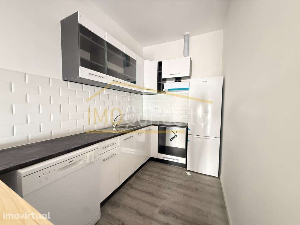 Moradia T1 Totalmente Renovada - Grande imagem: 3/22