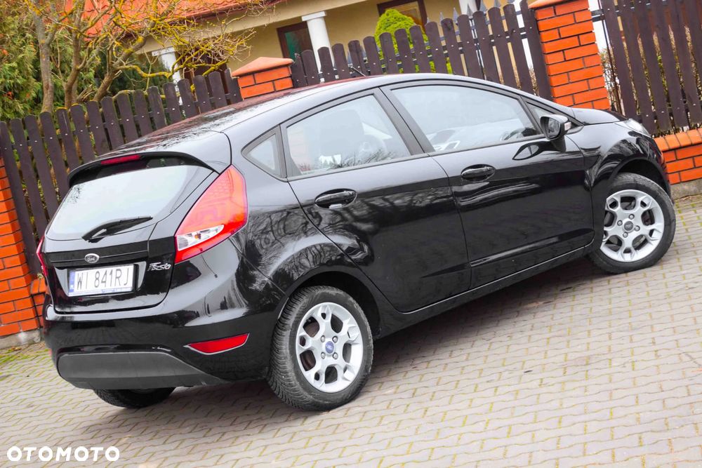 Ford Fiesta 1.4 Champions Edition - 12