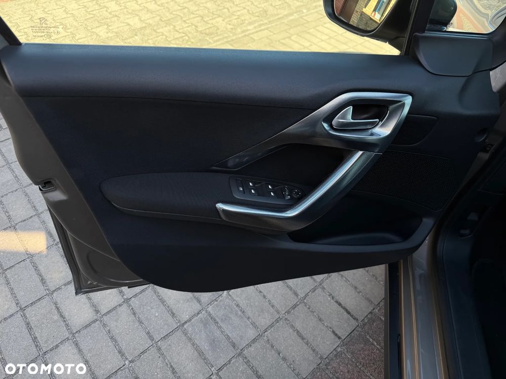 Peugeot 2008 PureTech 110 Stop&Start Allure - 8