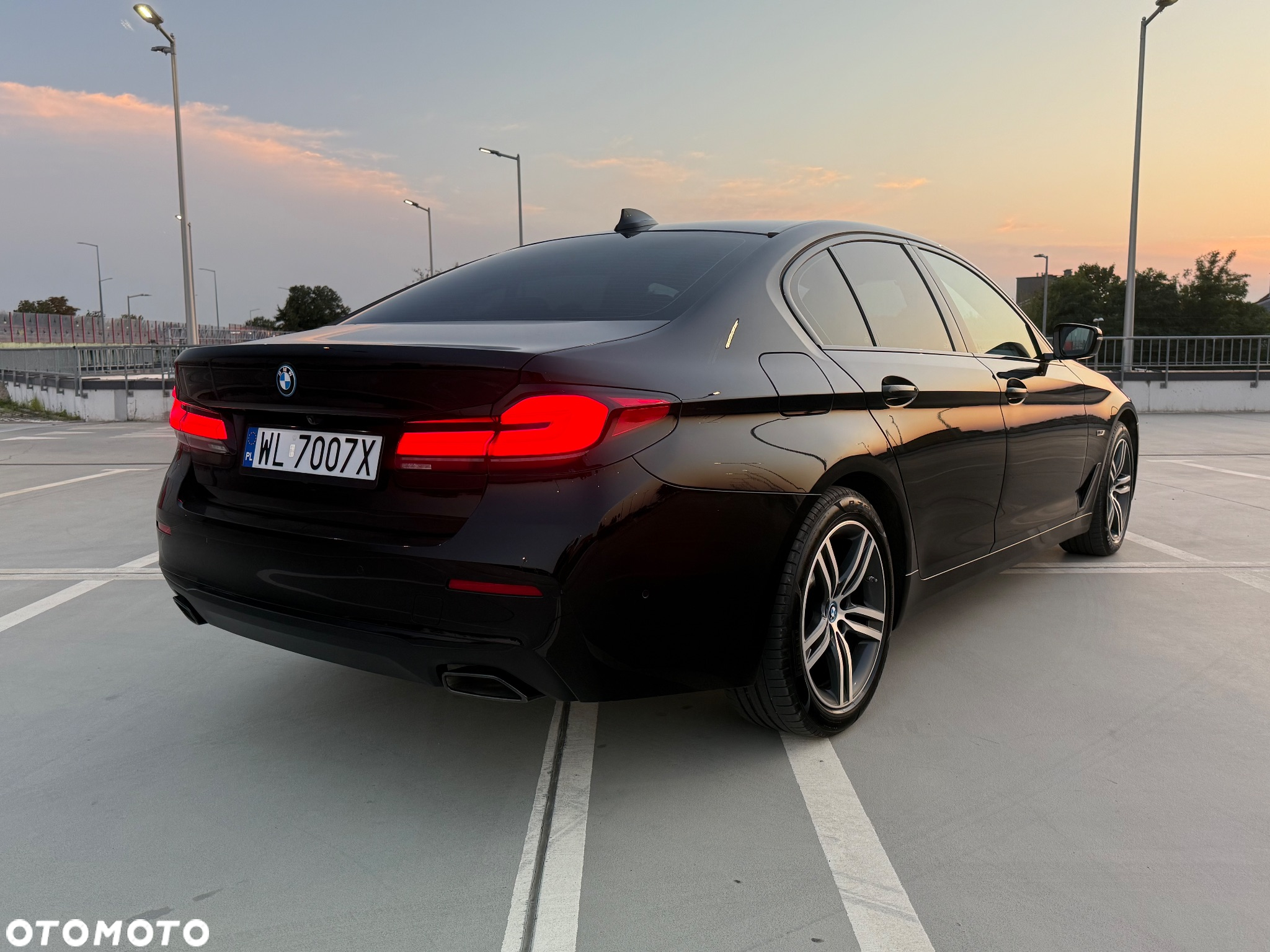 BMW Seria 5 530e xDrive - 11