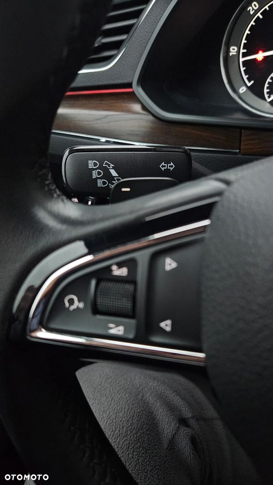 Skoda Superb 2.0 TDI SCR 4x4 Scout DSG - 31