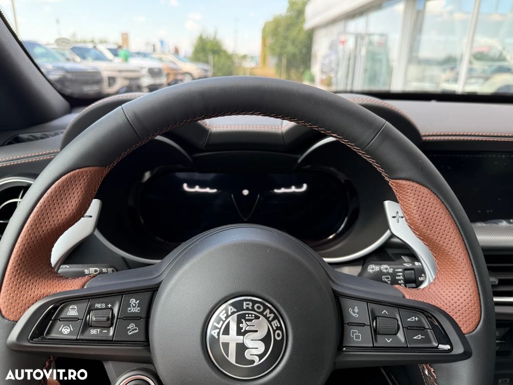 Alfa Romeo Stelvio 2.0 Turbo AWD AT8 Intensa - 19