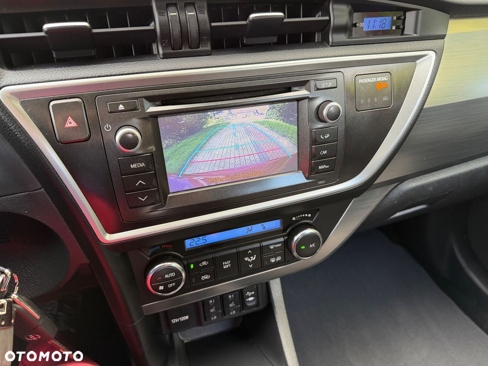 Toyota Auris - 18
