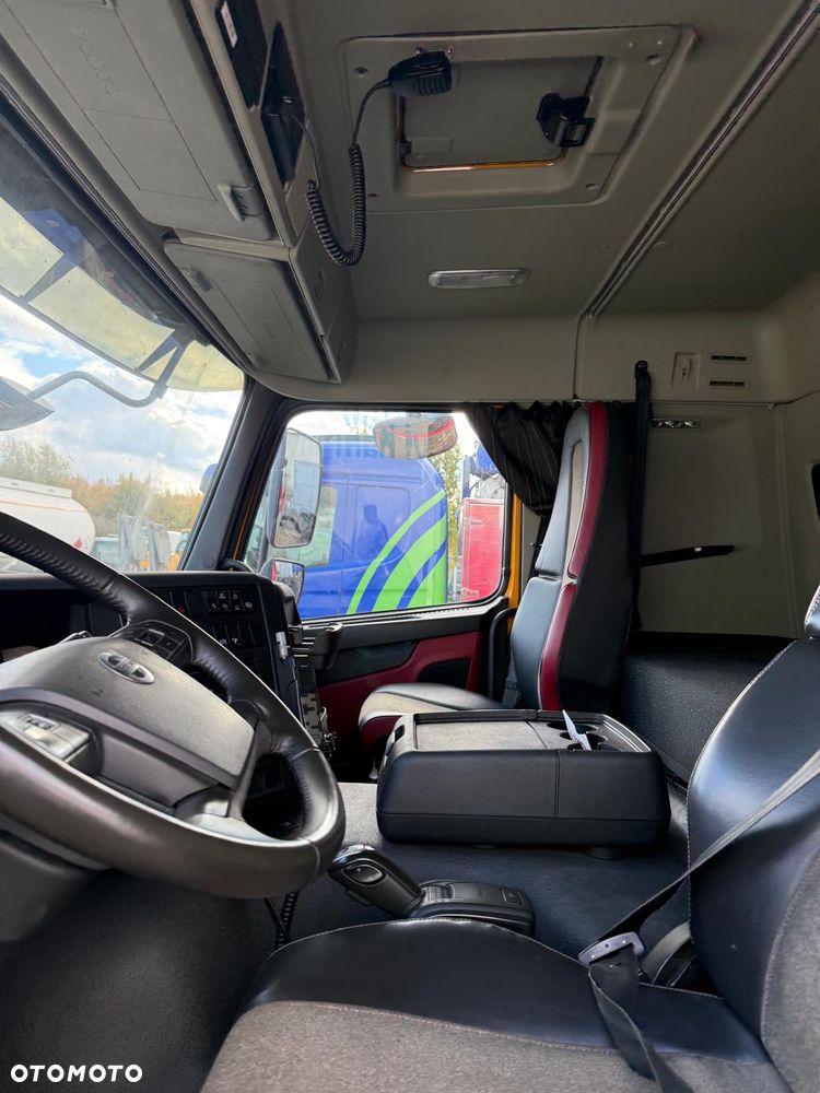 Volvo FMX 370 Wywrotka S1 Hydro-klapa z wstrząsem euro6 1 łóżko - 19