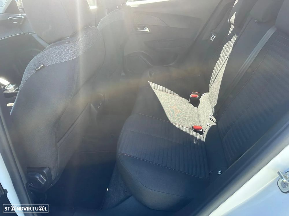 Peugeot e-2008 50 kWh Style - 14