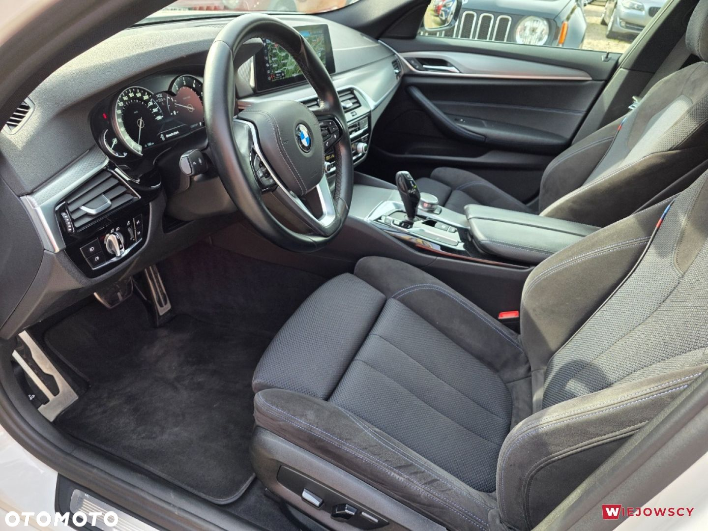 BMW Seria 5 530i xDrive M Sport sport - 12