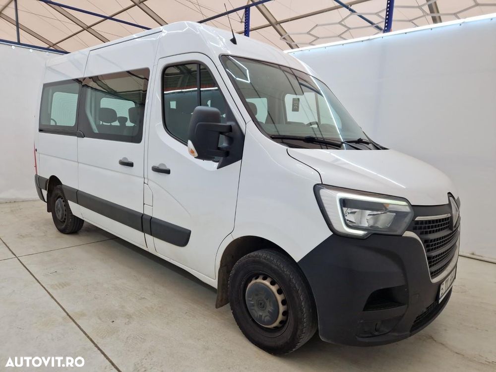 Renault Master 2.3 Blue dCi 145 TT Combi 3,5t L2H2 8+1 - 3