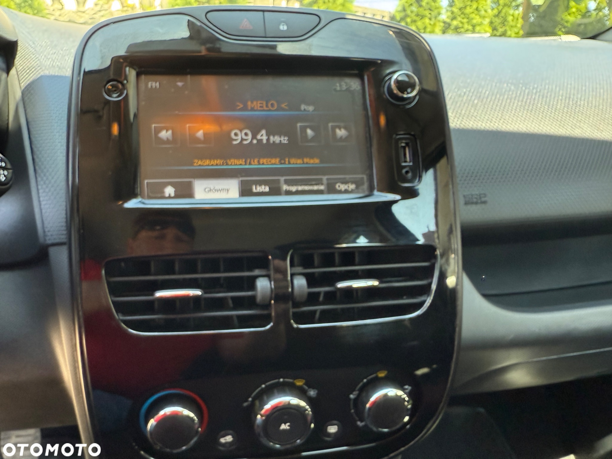 Renault Clio - 11