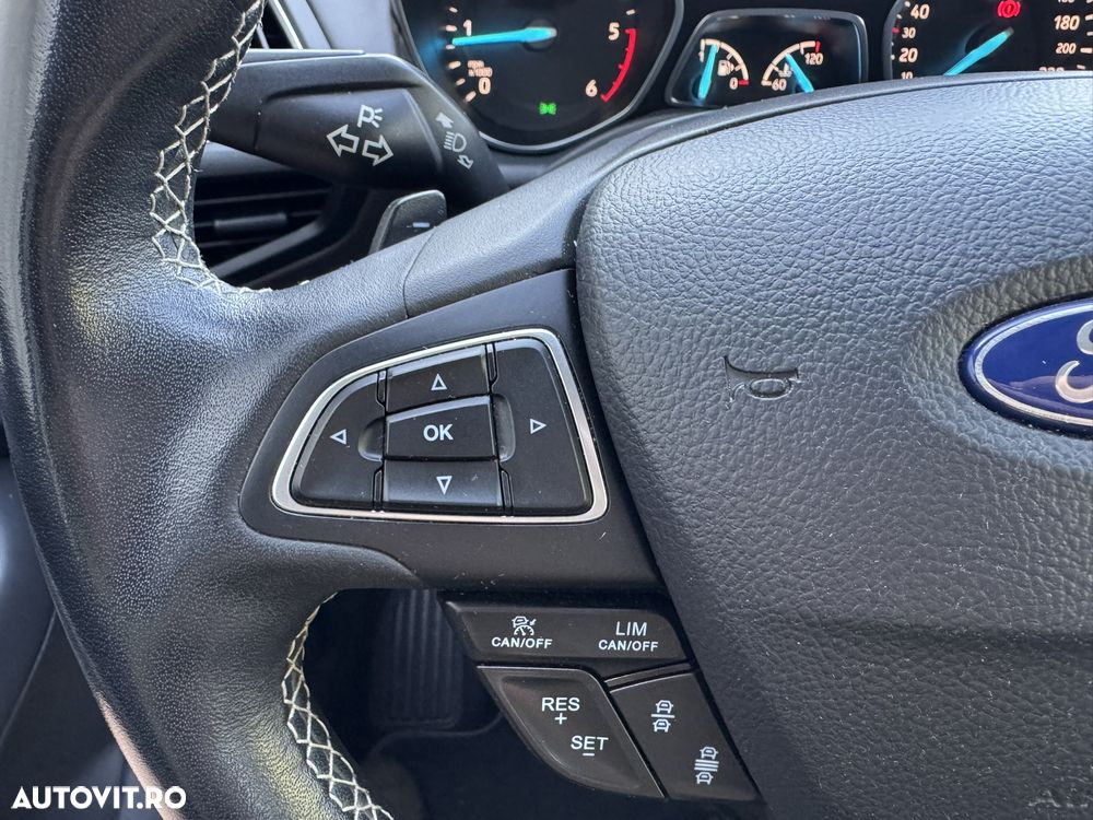 Ford Kuga 2.0 TDCi 4x4 Aut. Vignale - 14