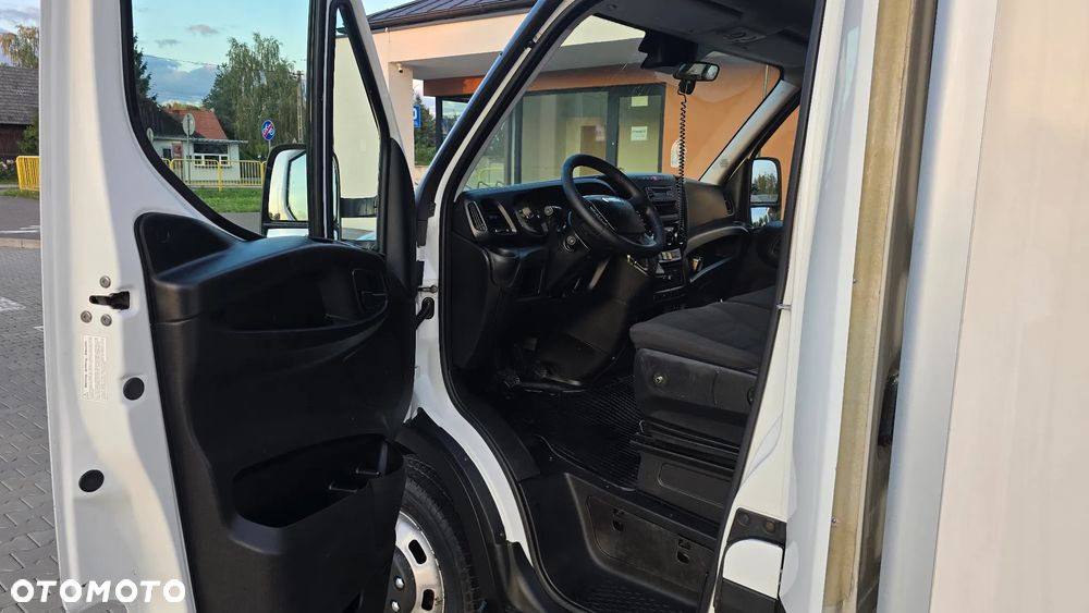 Iveco IVECO DAILY 50C15 35C15 ❗❗3.0 150KM / KONTENER 5.5M / 4.75 MAX / 12 EP / BLIŹNIAK / KONTENER POD MEBLE / WEBASTO / PODUSZKI / SALON POLSKA / 1WŁ / LAWETA / IZOTERMA  ❗❗ - 24