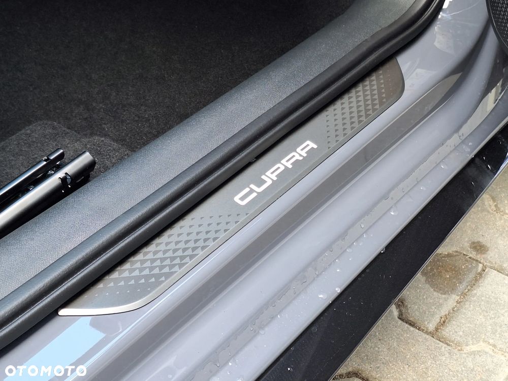 Cupra Leon Sportstourer 1.5 eTSI DSG - 32