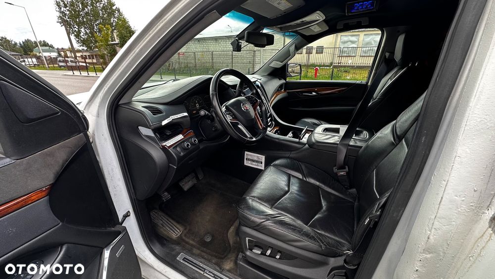 Hummer H2 6.0 V8 - 21