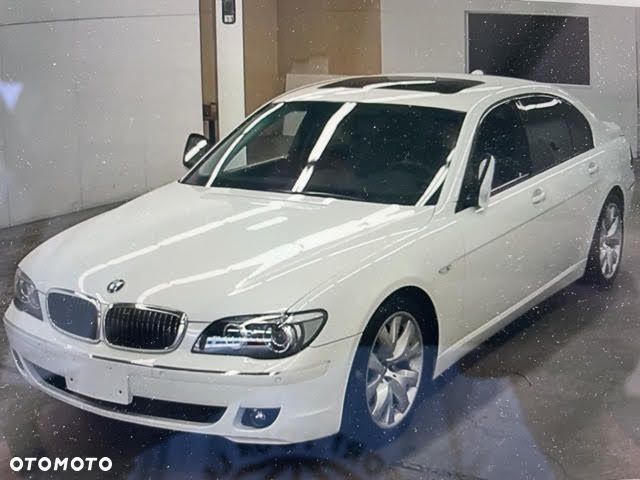 BMW Seria 7 740i - 25
