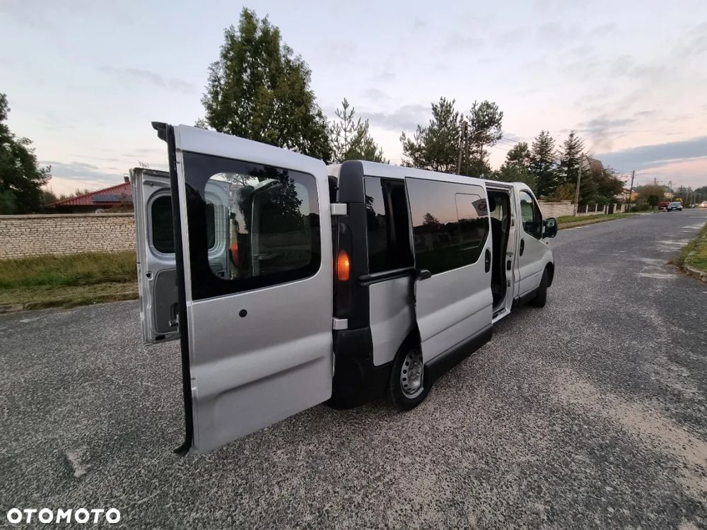 Renault Trafic - 12