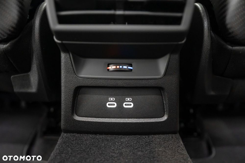 Audi RS3 Limousine - 16