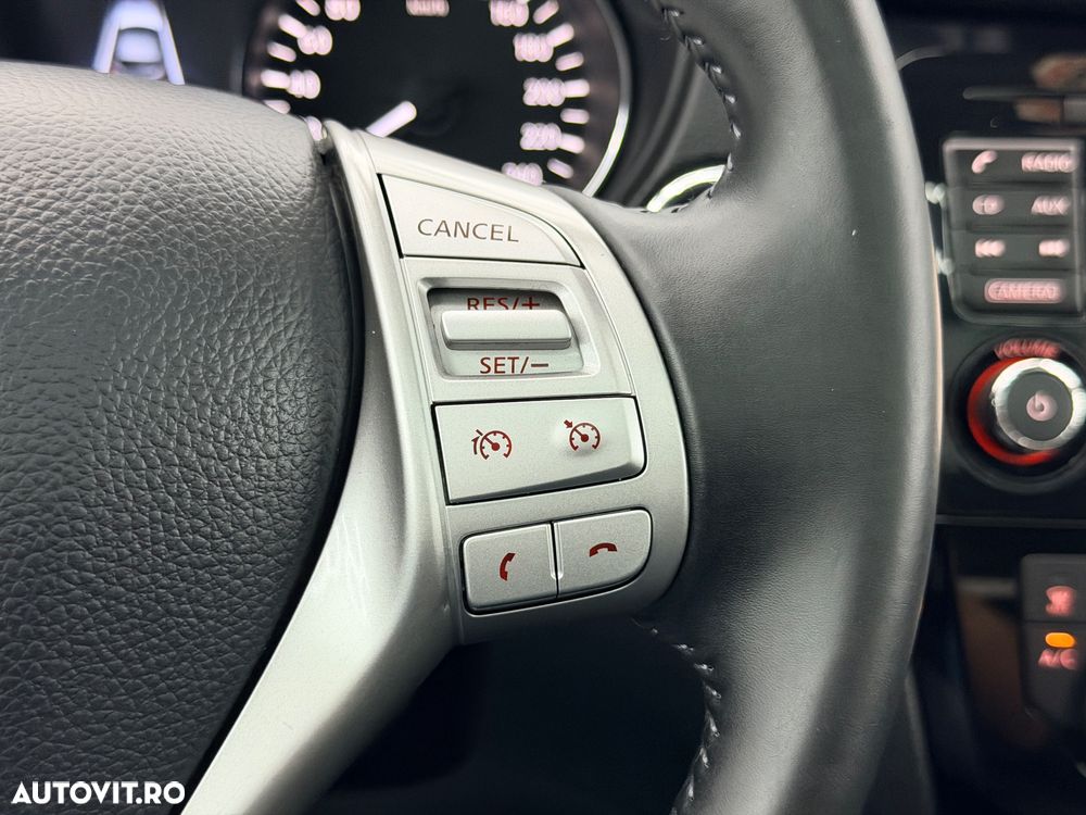 Nissan Qashqai 1.2 DIG-T Start/Stop Tekna - 31