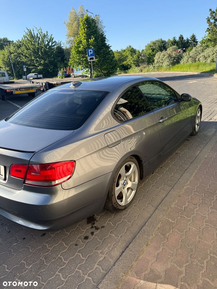 BMW Seria 3 325i - 8