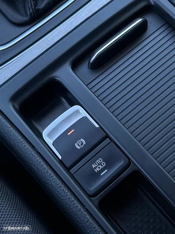 VW Golf 1.6 TDI BlueMotion DSG Comfortline - 20