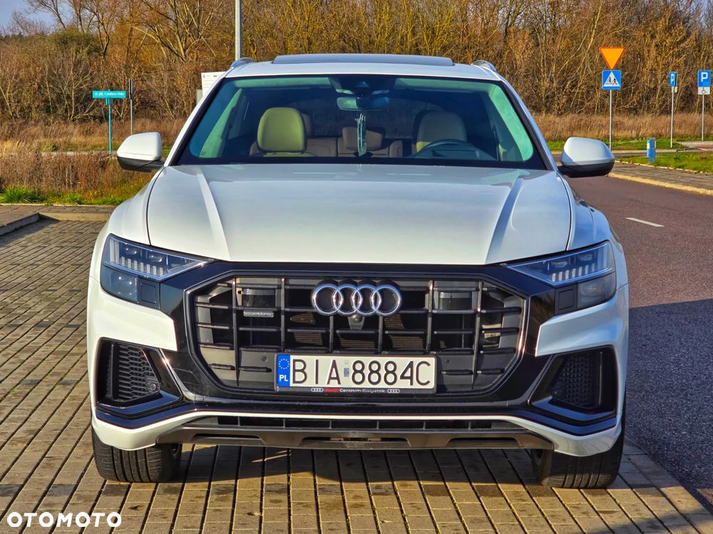 Audi Q8 SUV TFSI quattro 250 kW tiptronic S line business - 9