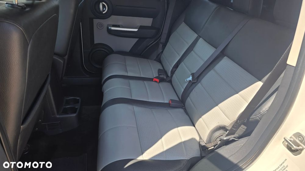 Dodge Nitro 2.8 CRD SE - 20