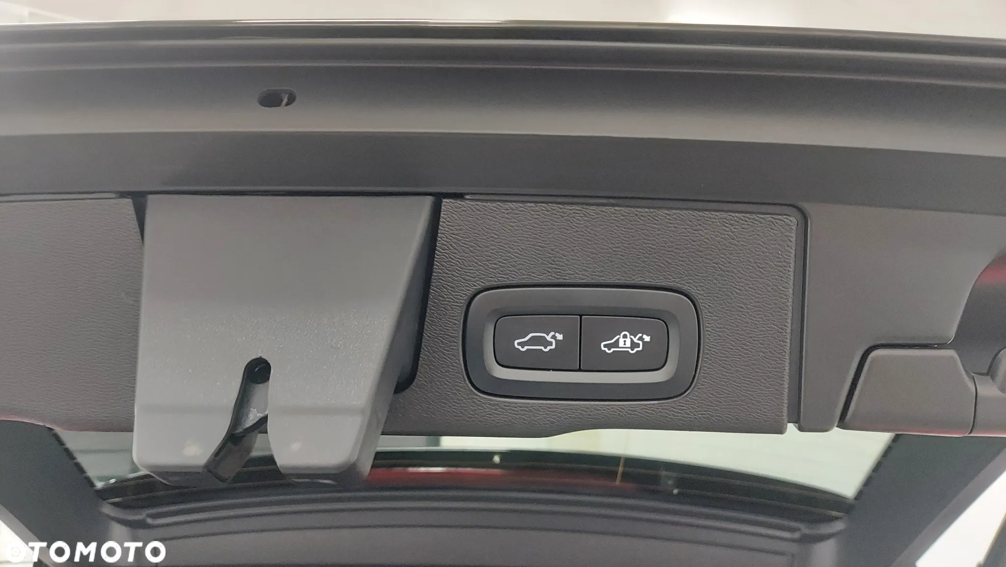 Volvo XC 60 B4 D AWD Plus Dark - 10
