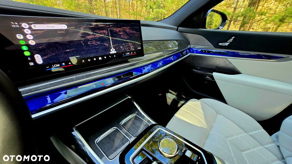 BMW i7 105.7kWh eDrive50 - 21
