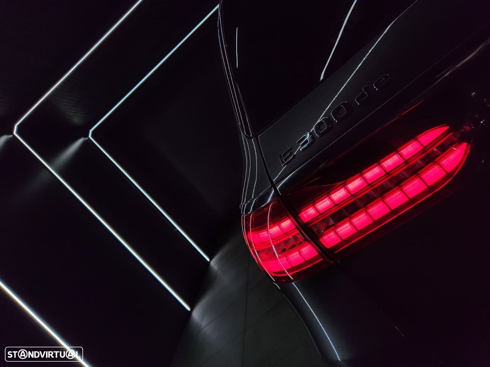 Mercedes-Benz E 300 de Exclusive Line - 22