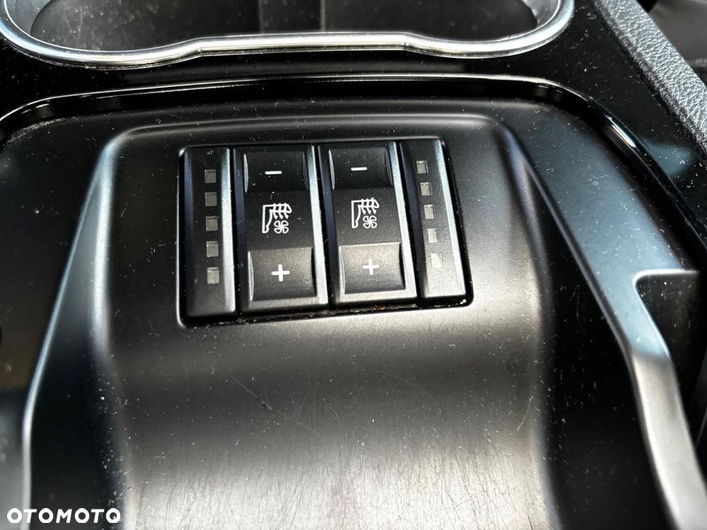 Ford S-Max 2.0 TDCi DPF Titanium MPS6 - 24