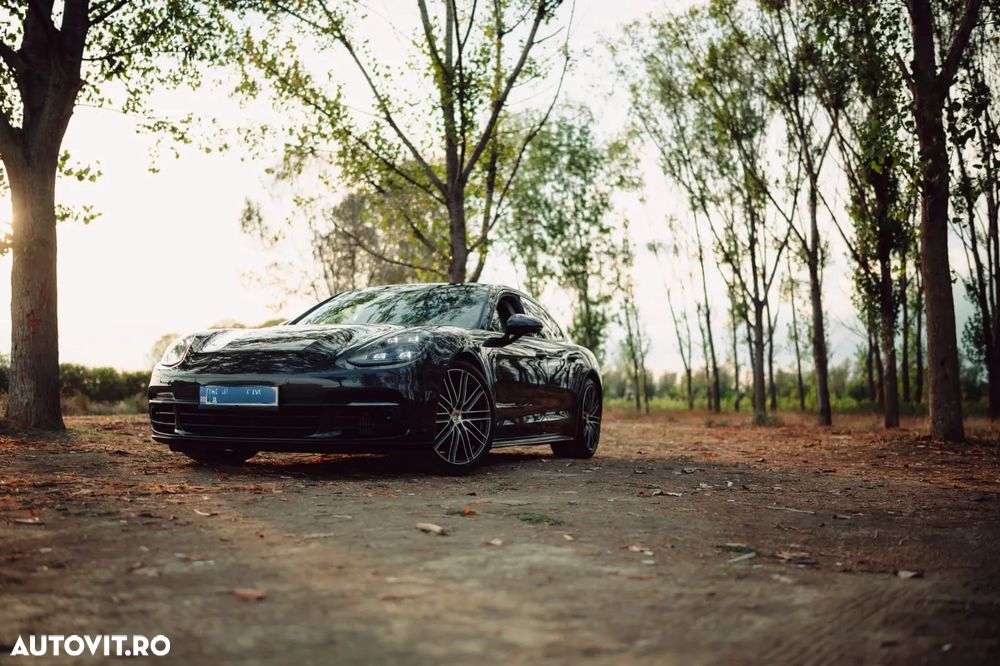 Porsche Panamera 4S - 10