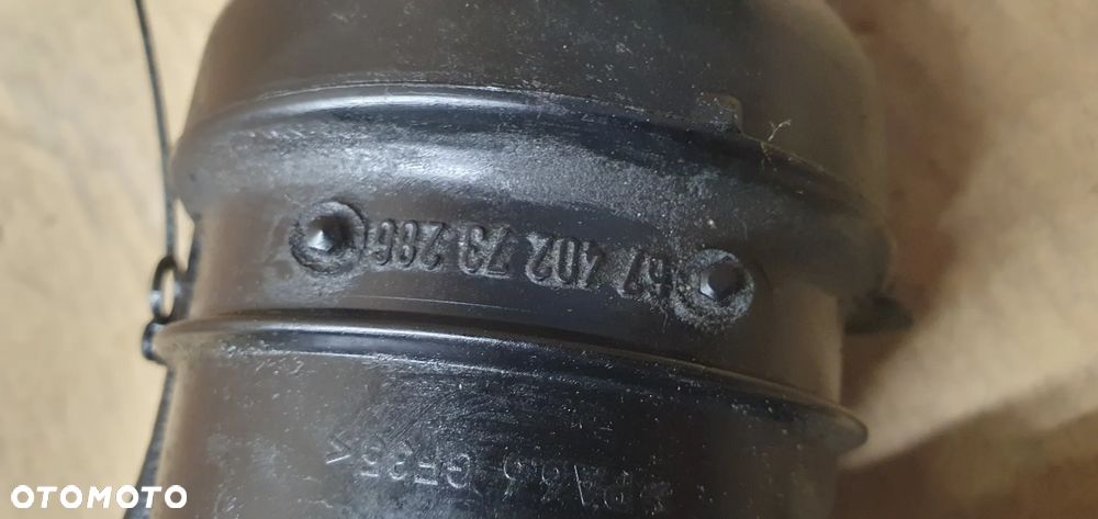 Podstawa filtra oleju VW Passat B6 2.0 FSI 06D115397G - 9