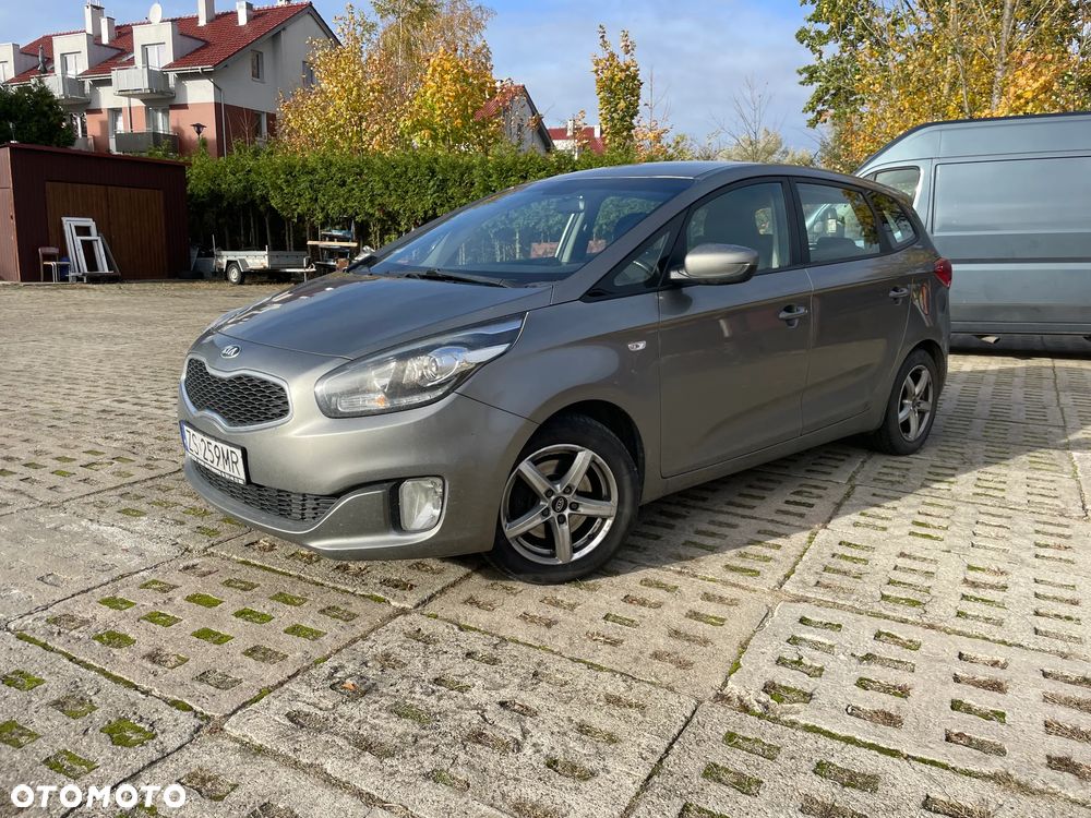 Kia Carens