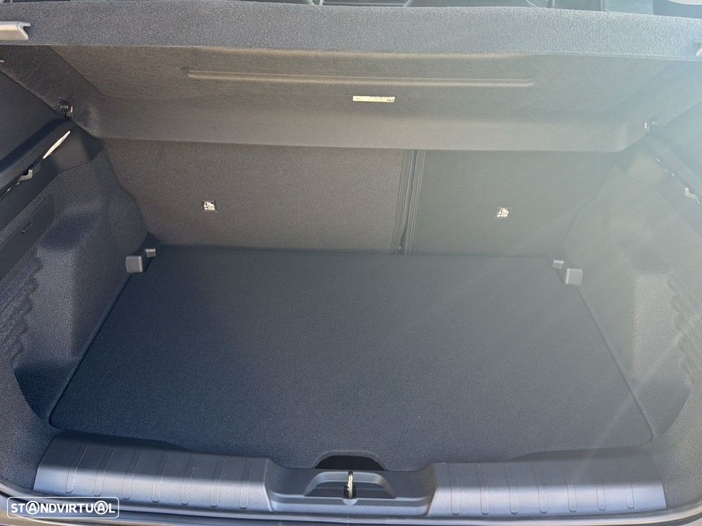 Jeep Avenger 1.2 e-Hybrid Summit DCT - 6