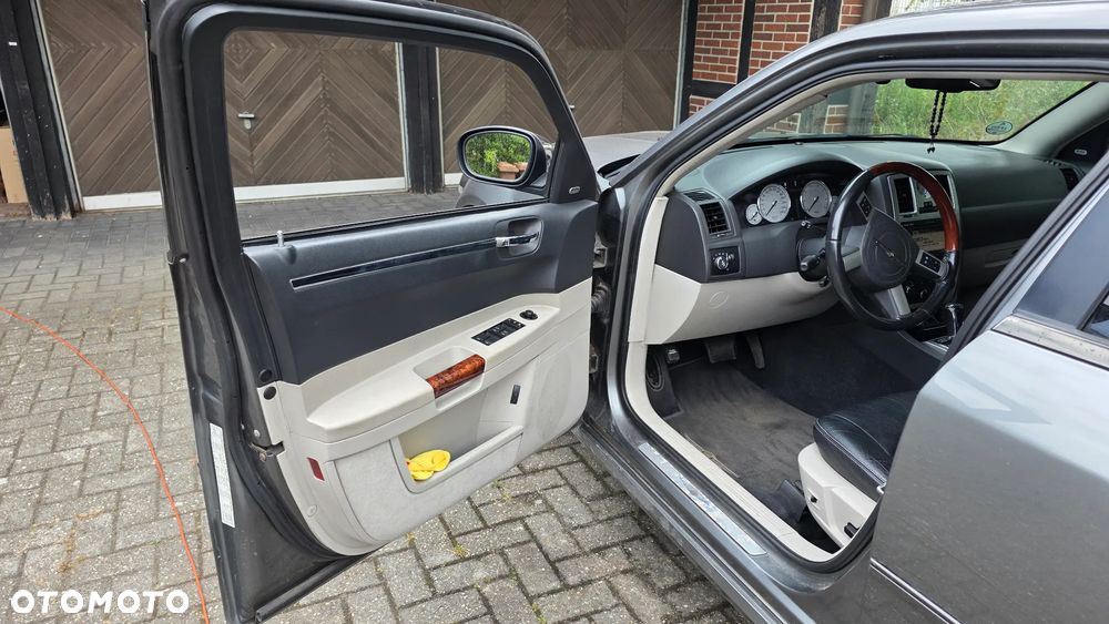 Chrysler 300C 2007 photo 5