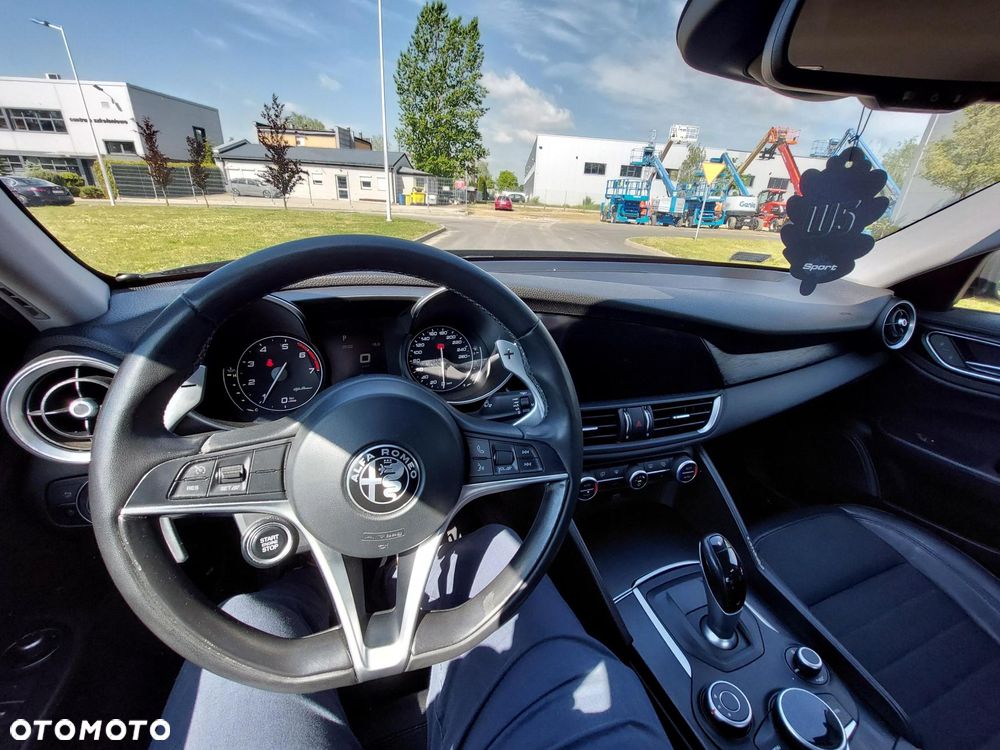 Alfa Romeo Giulia 2.0 Turbo Super - 8