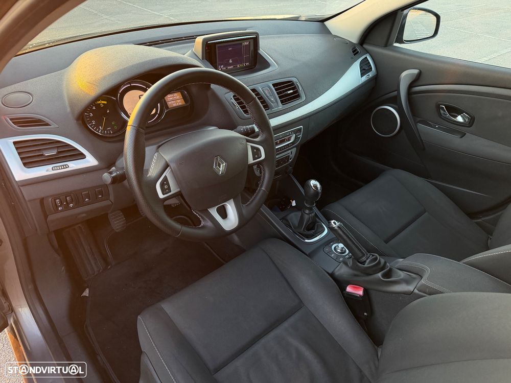 Renault Mégane 1.5 dCi Dynamique SS - 5