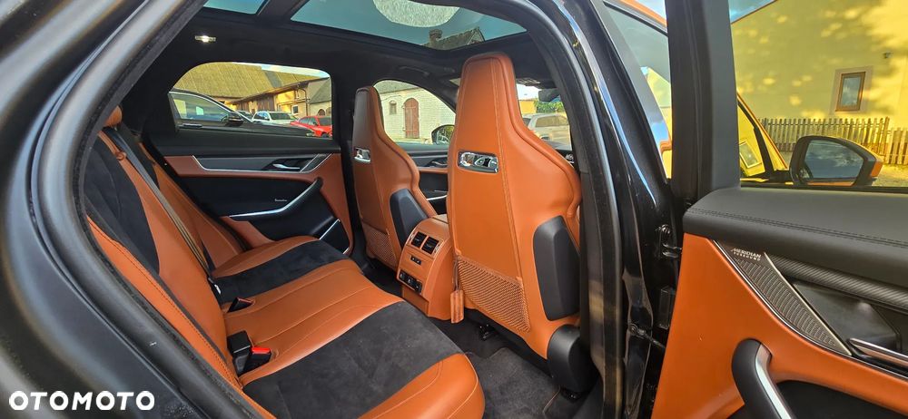 Jaguar F-Pace AWD SVR - 19