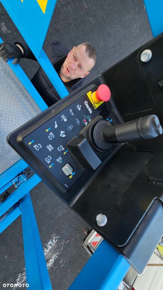 Genie GS-4390 RT - 11