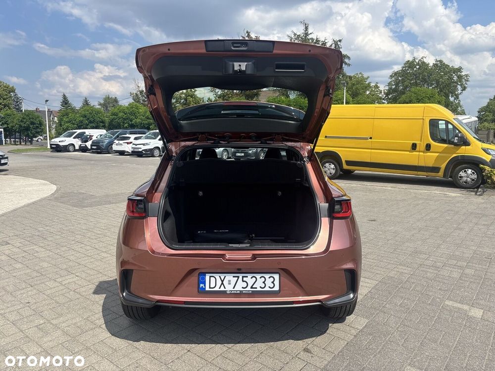 Lexus LBX 1.5 Hybrid - 15