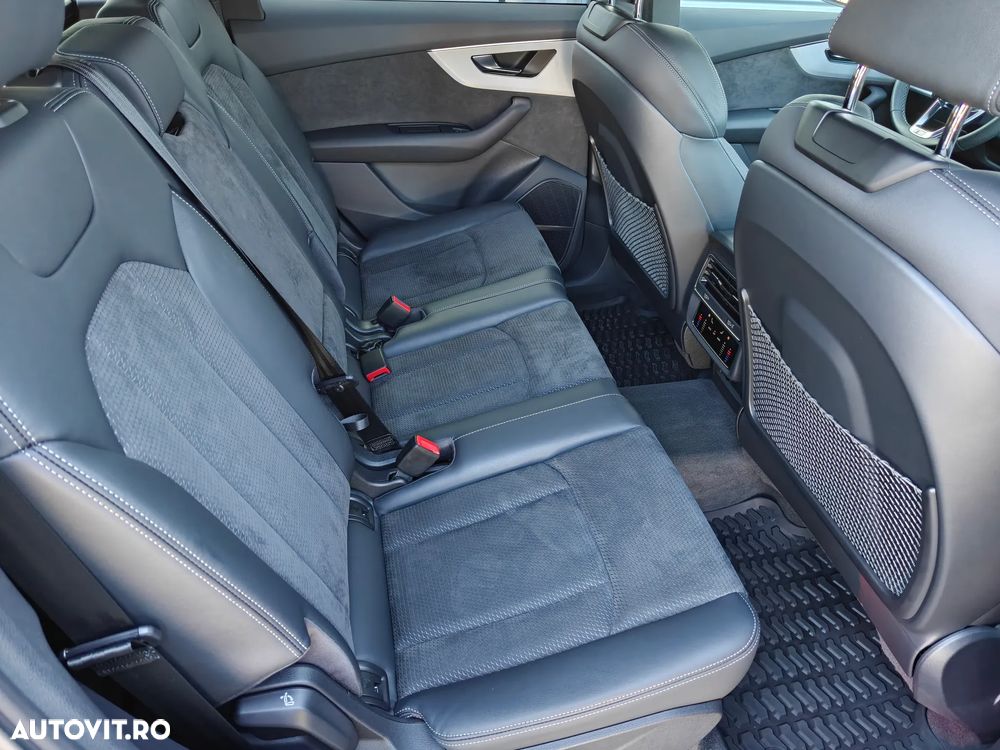Audi Q7 3.0 45 TDI quattro Tiptronic S Line - 29