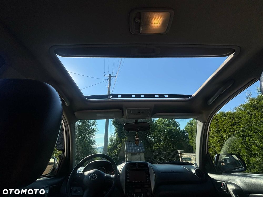 Toyota RAV4 2.0 D-4D 4x4 - 6