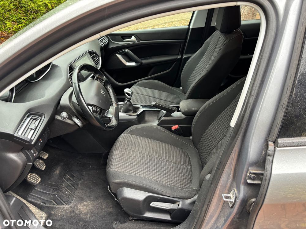 Peugeot 308 SW 1.5 BlueHDi Business Line S&S - 9