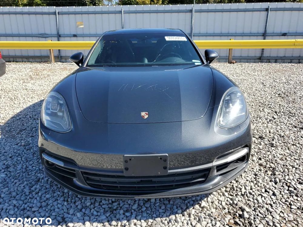 Porsche Panamera - 2