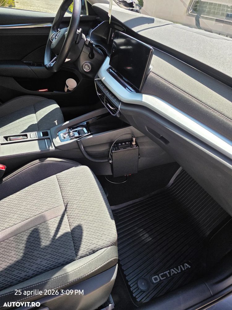 Skoda Octavia 2.0 TDI DSG Style - 8