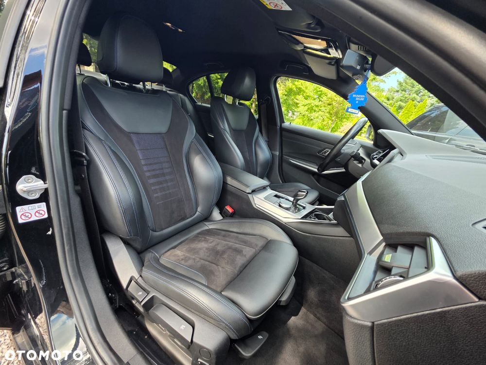 BMW Seria 3 318i Luxury Line - 21