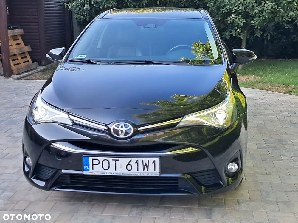 Toyota Avensis 2017 photo 5